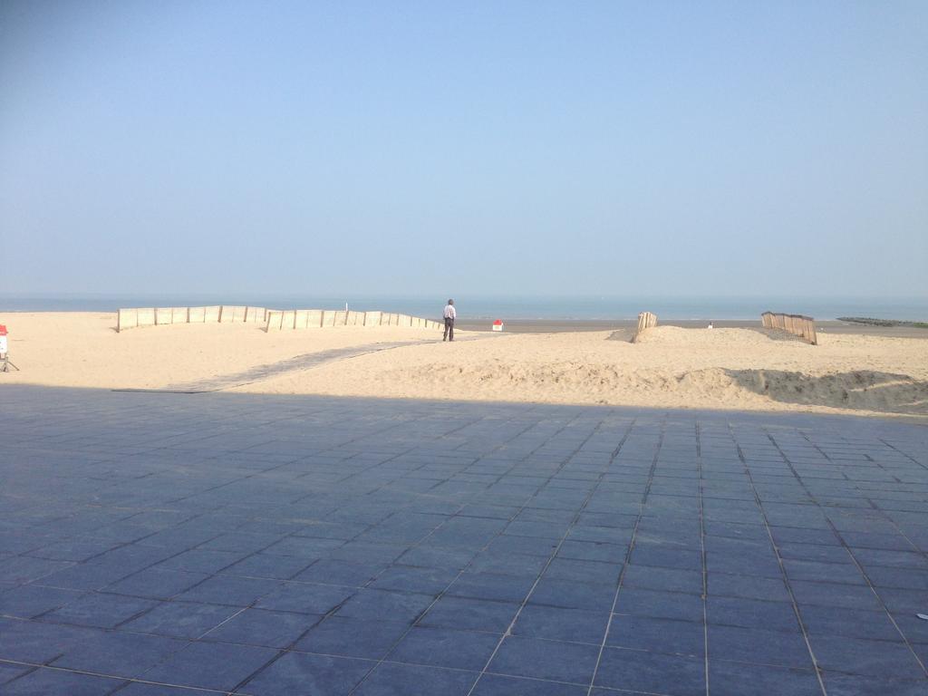 Residentie Hof van Vlaanderen Nieuwpoort Buitenkant foto